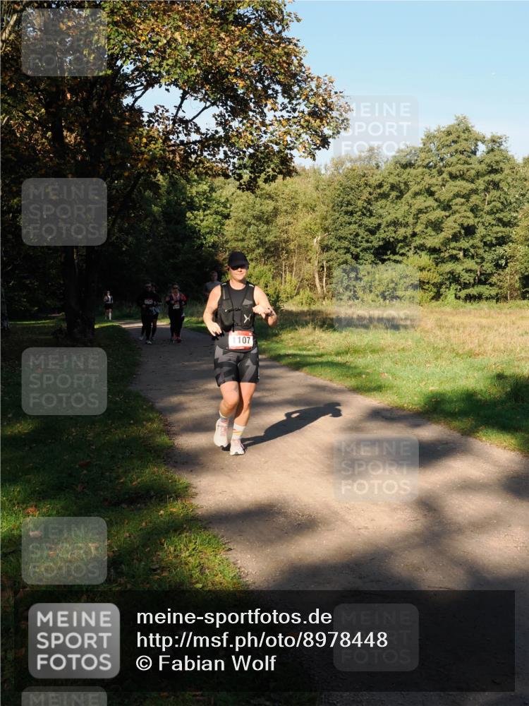 28.09.2025 - 33. Volkslauf durch das schöne Alstertal Fabian Wolf http://msf.ph/oto/8978448 28.09.2025 10:06:52 Laufen 1107 meine-sportfotos.de