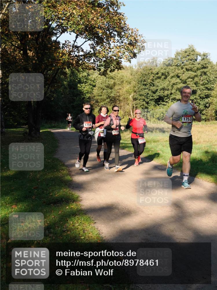 28.09.2025 - 33. Volkslauf durch das schöne Alstertal Fabian Wolf http://msf.ph/oto/8978461 28.09.2025 10:06:59 Laufen 1754, 1104, 1111, 1753 meine-sportfotos.de
