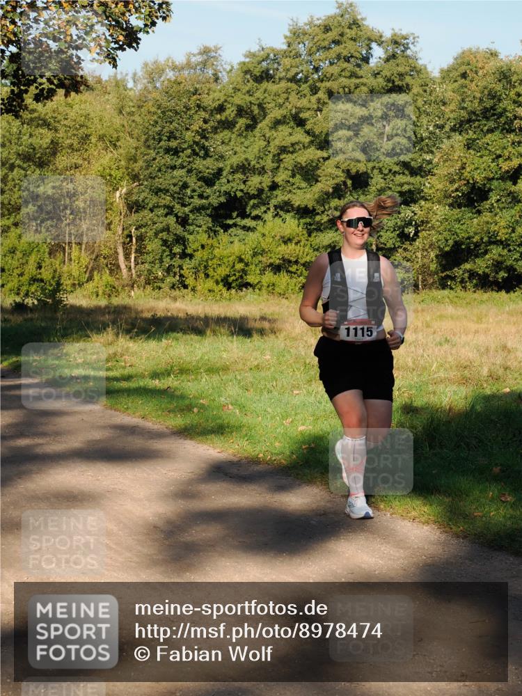 28.09.2025 - 33. Volkslauf durch das schöne Alstertal Fabian Wolf http://msf.ph/oto/8978474 28.09.2025 10:07:13 Laufen 1115 meine-sportfotos.de