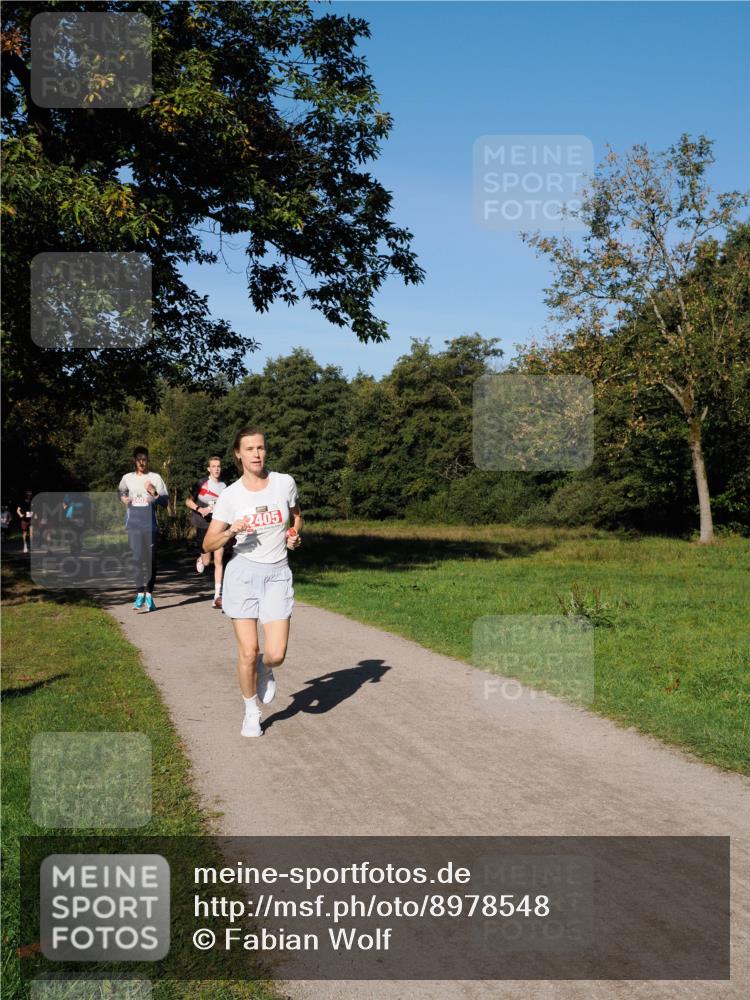 28.09.2025 - 33. Volkslauf durch das schöne Alstertal Fabian Wolf http://msf.ph/oto/8978548 28.09.2025 10:23:52 Laufen 2405 meine-sportfotos.de