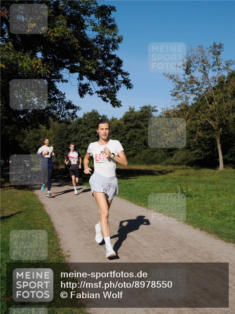 28.09.2025 - 33. Volkslauf durch das schöne Alstertal Fabian Wolf http://msf.ph/oto/8978550 28.09.2025 10:23:53 Laufen 240 meine-sportfotos.de