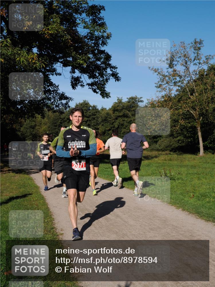 28.09.2025 - 33. Volkslauf durch das schöne Alstertal Fabian Wolf http://msf.ph/oto/8978594 28.09.2025 10:24:09 Laufen 2071 meine-sportfotos.de