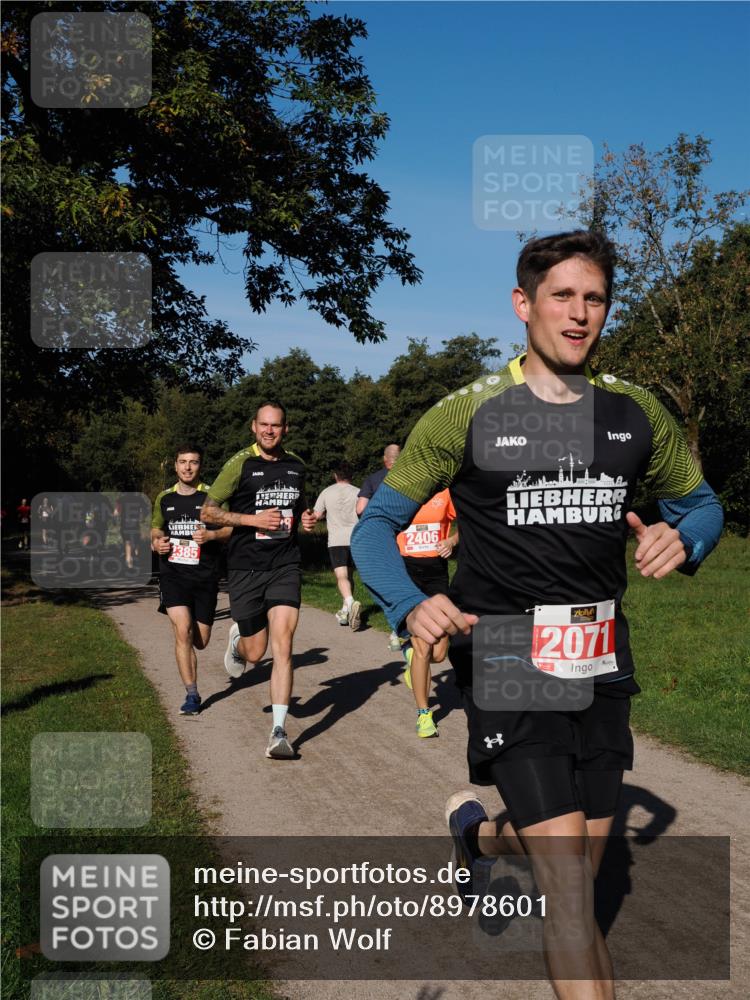 28.09.2025 - 33. Volkslauf durch das schöne Alstertal Fabian Wolf http://msf.ph/oto/8978601 28.09.2025 10:24:09 Laufen 2385, 2406, 2071 meine-sportfotos.de