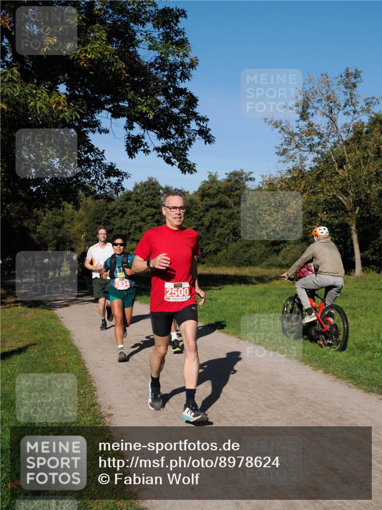 28.09.2025 - 33. Volkslauf durch das schöne Alstertal Fabian Wolf http://msf.ph/oto/8978624 28.09.2025 10:24:14 Laufen 2634, 2500 meine-sportfotos.de