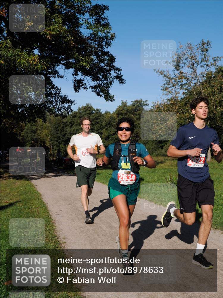 28.09.2025 - 33. Volkslauf durch das schöne Alstertal Fabian Wolf http://msf.ph/oto/8978633 28.09.2025 10:24:15 Laufen 22, 2634, 2622 meine-sportfotos.de