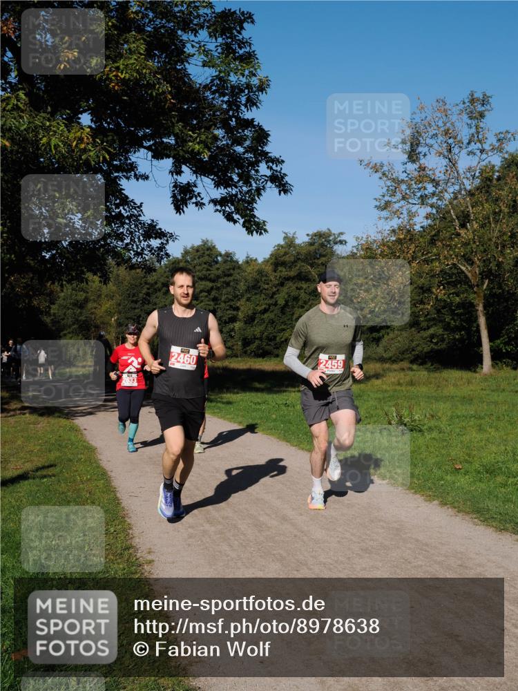 28.09.2025 - 33. Volkslauf durch das schöne Alstertal Fabian Wolf http://msf.ph/oto/8978638 28.09.2025 10:24:19 Laufen 633, 2460, 2459 meine-sportfotos.de