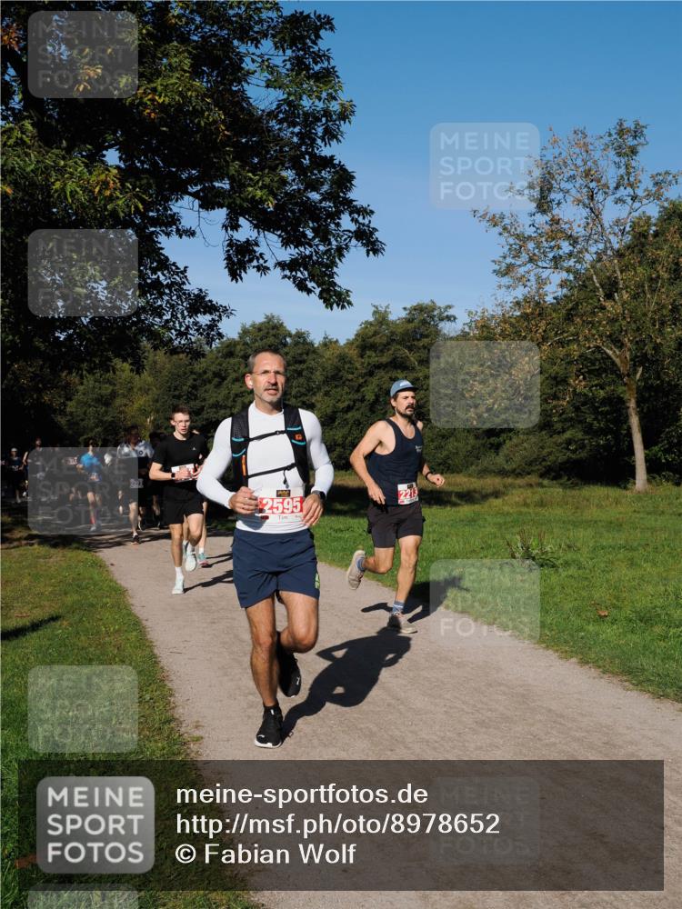 28.09.2025 - 33. Volkslauf durch das schöne Alstertal Fabian Wolf http://msf.ph/oto/8978652 28.09.2025 10:24:28 Laufen 2272, 2595 meine-sportfotos.de