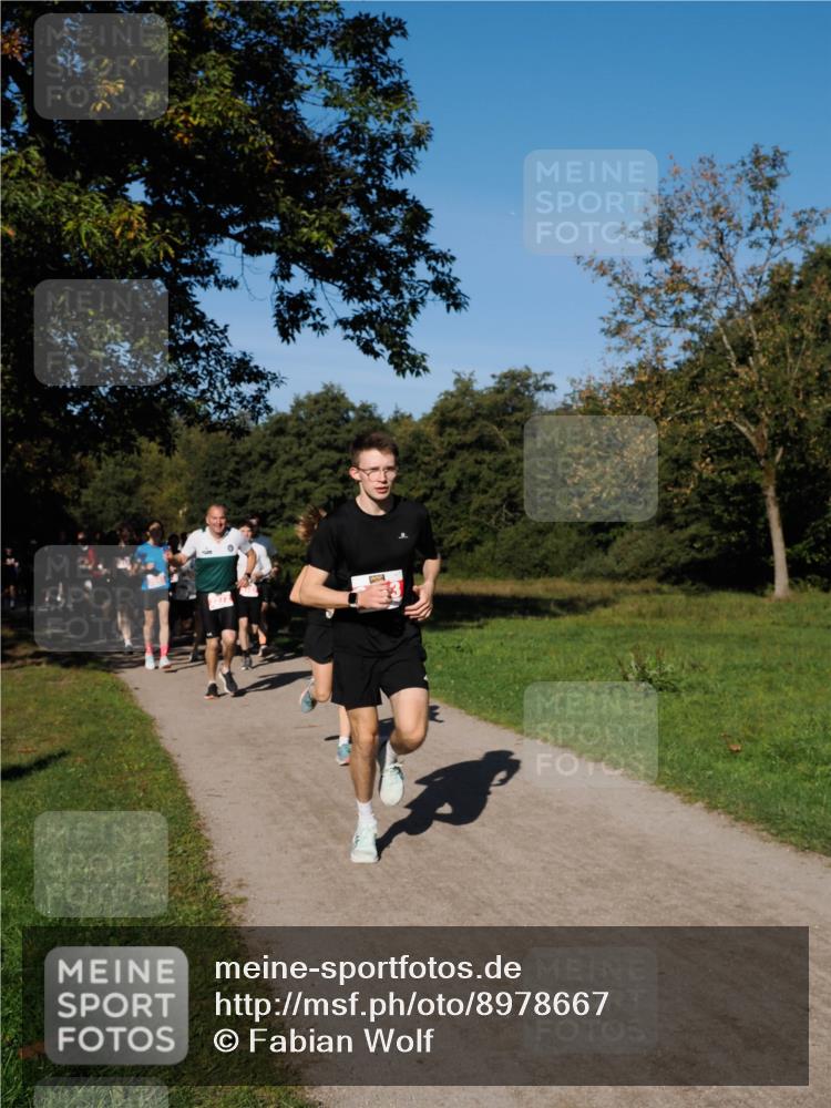28.09.2025 - 33. Volkslauf durch das schöne Alstertal Fabian Wolf http://msf.ph/oto/8978667 28.09.2025 10:24:29 Laufen  meine-sportfotos.de
