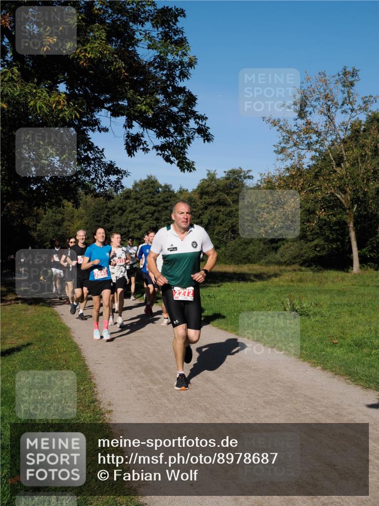 28.09.2025 - 33. Volkslauf durch das schöne Alstertal Fabian Wolf http://msf.ph/oto/8978687 28.09.2025 10:24:31 Laufen 264, 2272 meine-sportfotos.de