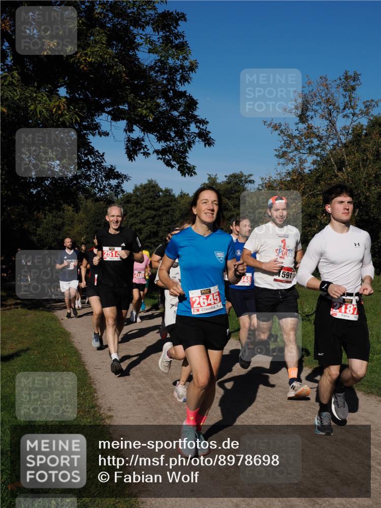 28.09.2025 - 33. Volkslauf durch das schöne Alstertal Fabian Wolf http://msf.ph/oto/8978698 28.09.2025 10:24:33 Laufen 2514, 2645, 1591 meine-sportfotos.de