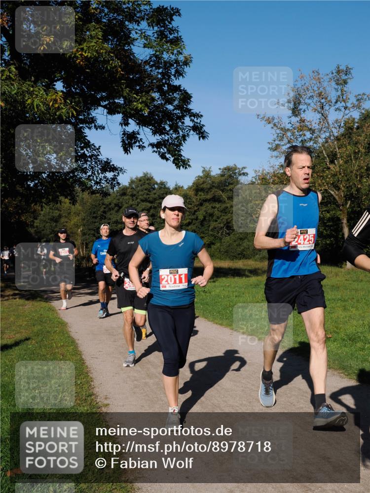 28.09.2025 - 33. Volkslauf durch das schöne Alstertal Fabian Wolf http://msf.ph/oto/8978718 28.09.2025 10:24:38 Laufen 2271, 2011, 2425 meine-sportfotos.de