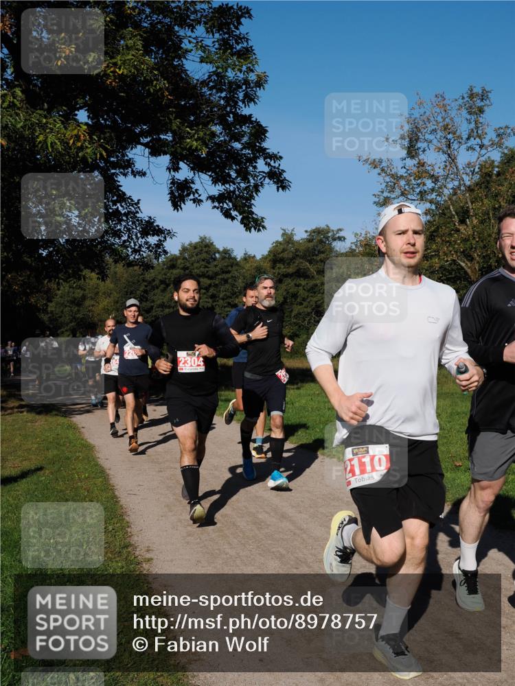 28.09.2025 - 33. Volkslauf durch das schöne Alstertal Fabian Wolf http://msf.ph/oto/8978757 28.09.2025 10:24:44 Laufen 2304, 2110 meine-sportfotos.de