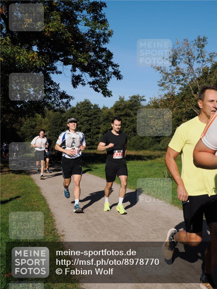 28.09.2025 - 33. Volkslauf durch das schöne Alstertal Fabian Wolf http://msf.ph/oto/8978770 28.09.2025 10:24:47 Laufen 2331 meine-sportfotos.de