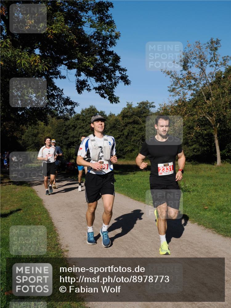 28.09.2025 - 33. Volkslauf durch das schöne Alstertal Fabian Wolf http://msf.ph/oto/8978773 28.09.2025 10:24:48 Laufen 2331 meine-sportfotos.de