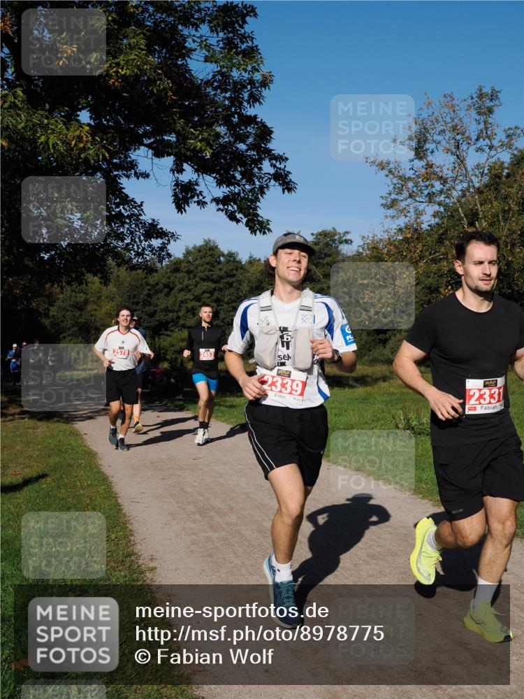 28.09.2025 - 33. Volkslauf durch das schöne Alstertal Fabian Wolf http://msf.ph/oto/8978775 28.09.2025 10:24:48 Laufen 2578, 2453, 2339, 2331 meine-sportfotos.de