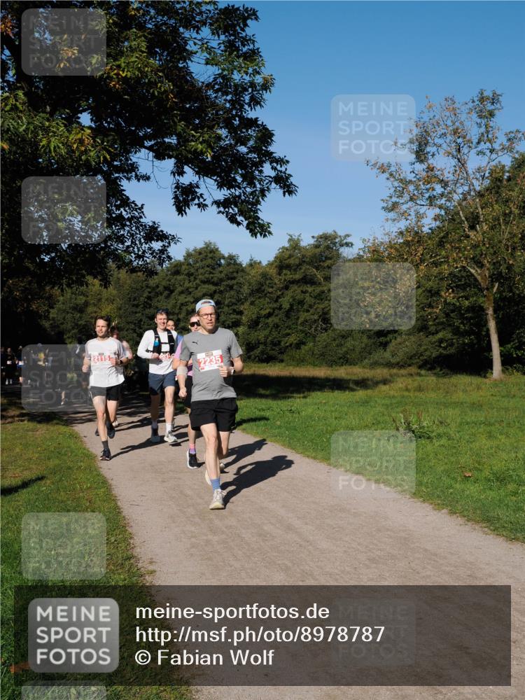 28.09.2025 - 33. Volkslauf durch das schöne Alstertal Fabian Wolf http://msf.ph/oto/8978787 28.09.2025 10:24:56 Laufen 2115, 2235 meine-sportfotos.de