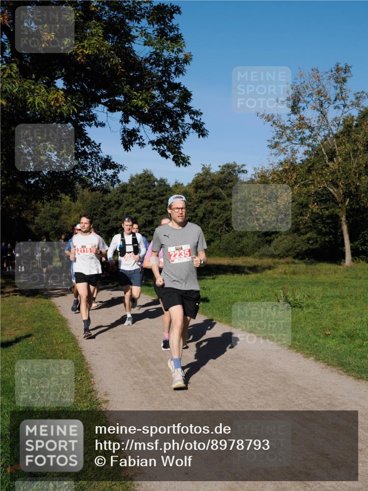 28.09.2025 - 33. Volkslauf durch das schöne Alstertal Fabian Wolf http://msf.ph/oto/8978793 28.09.2025 10:24:56 Laufen 2235 meine-sportfotos.de