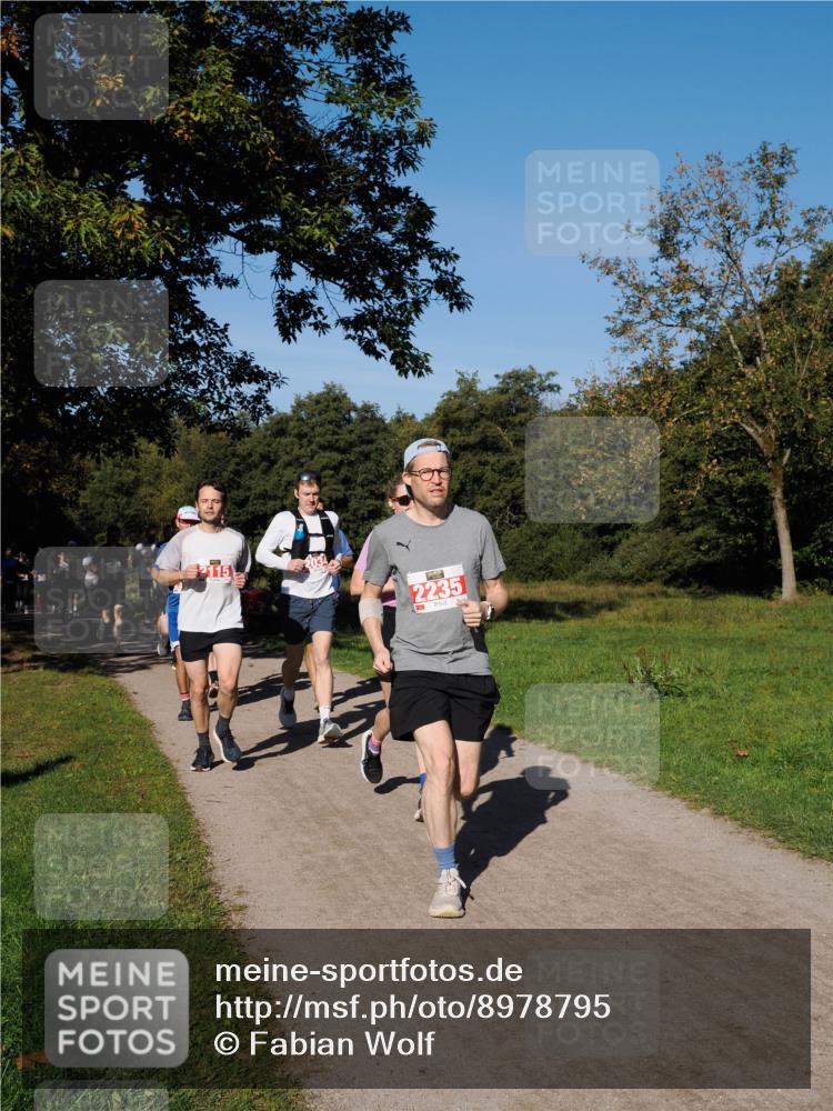 28.09.2025 - 33. Volkslauf durch das schöne Alstertal Fabian Wolf http://msf.ph/oto/8978795 28.09.2025 10:24:57 Laufen 2115, 2235 meine-sportfotos.de