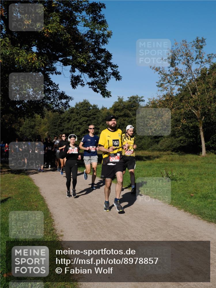 28.09.2025 - 33. Volkslauf durch das schöne Alstertal Fabian Wolf http://msf.ph/oto/8978857 28.09.2025 10:25:04 Laufen  meine-sportfotos.de
