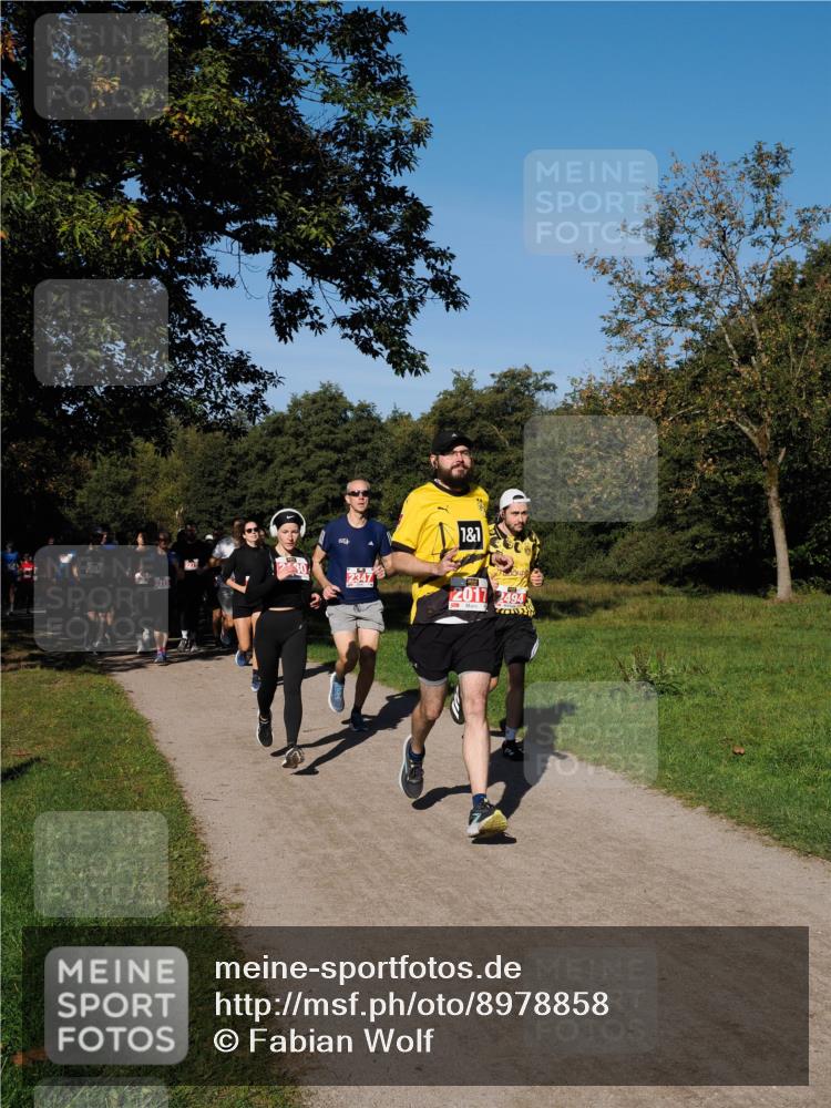 28.09.2025 - 33. Volkslauf durch das schöne Alstertal Fabian Wolf http://msf.ph/oto/8978858 28.09.2025 10:25:04 Laufen  meine-sportfotos.de