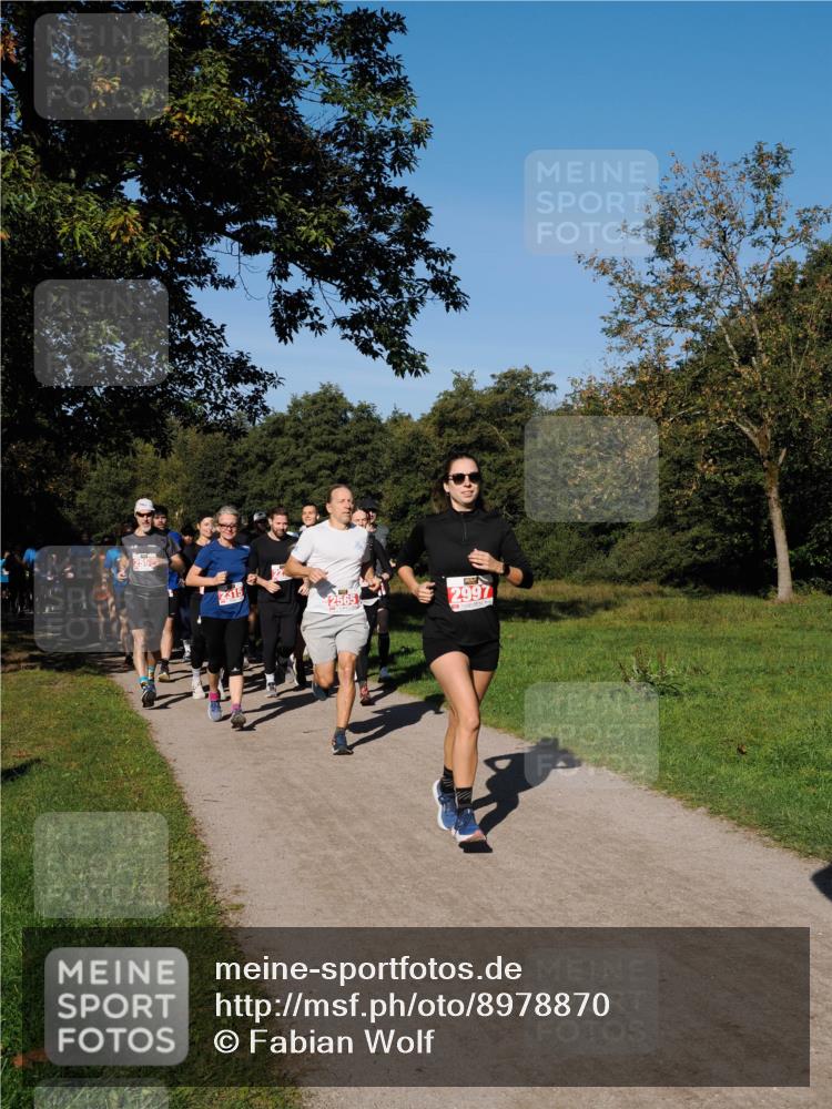 28.09.2025 - 33. Volkslauf durch das schöne Alstertal Fabian Wolf http://msf.ph/oto/8978870 28.09.2025 10:25:06 Laufen 255, 2315, 2997 meine-sportfotos.de