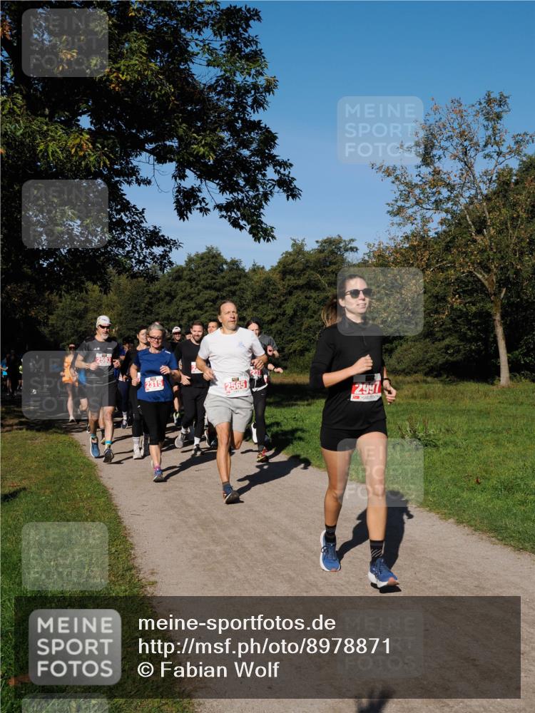28.09.2025 - 33. Volkslauf durch das schöne Alstertal Fabian Wolf http://msf.ph/oto/8978871 28.09.2025 10:25:06 Laufen 2593, 2565, 2997 meine-sportfotos.de