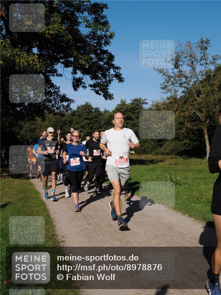 28.09.2025 - 33. Volkslauf durch das schöne Alstertal Fabian Wolf http://msf.ph/oto/8978876 28.09.2025 10:25:07 Laufen 2593, 2315, 2565 meine-sportfotos.de