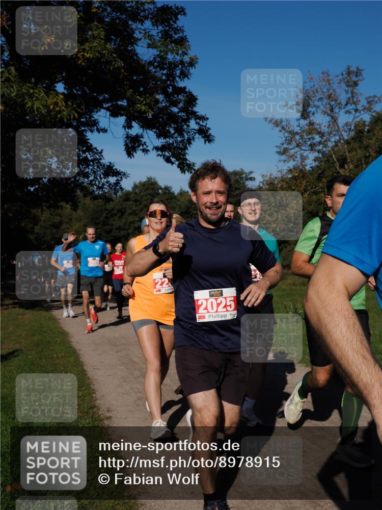28.09.2025 - 33. Volkslauf durch das schöne Alstertal Fabian Wolf http://msf.ph/oto/8978915 28.09.2025 10:25:12 Laufen 22, 2025 meine-sportfotos.de