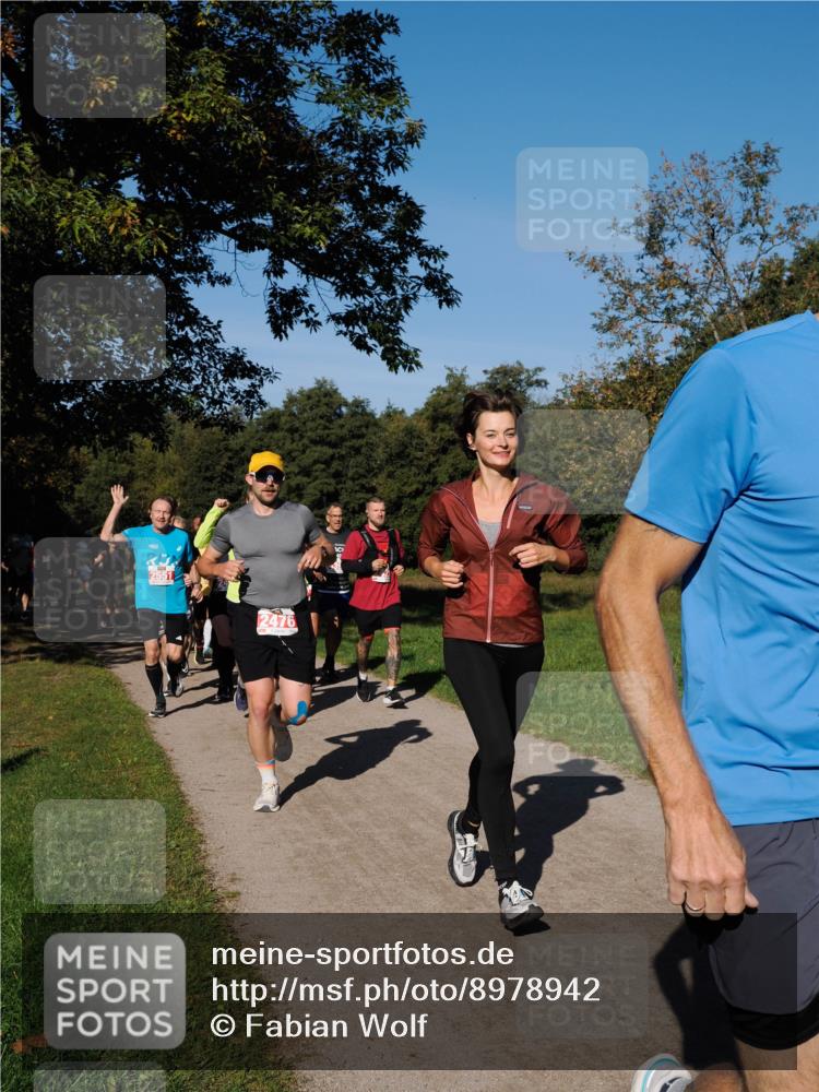 28.09.2025 - 33. Volkslauf durch das schöne Alstertal Fabian Wolf http://msf.ph/oto/8978942 28.09.2025 10:25:16 Laufen 2551, 2476, 2030 meine-sportfotos.de