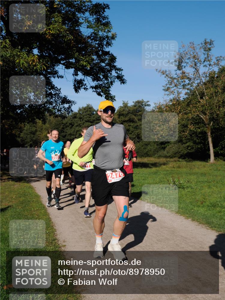 28.09.2025 - 33. Volkslauf durch das schöne Alstertal Fabian Wolf http://msf.ph/oto/8978950 28.09.2025 10:25:17 Laufen 2476 meine-sportfotos.de