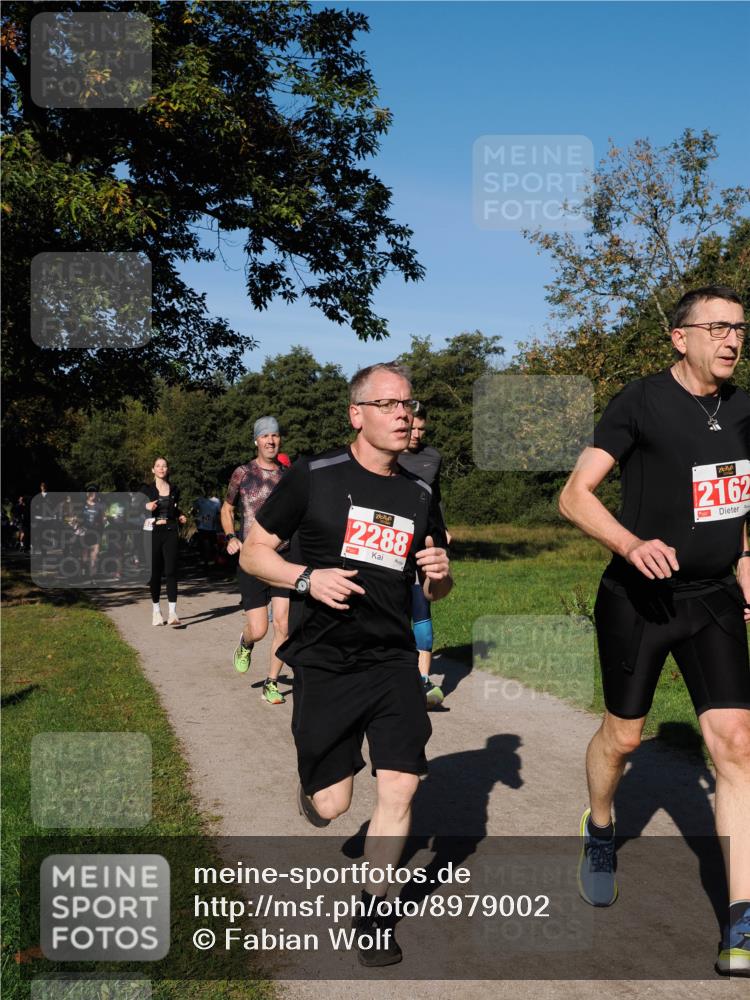 28.09.2025 - 33. Volkslauf durch das schöne Alstertal Fabian Wolf http://msf.ph/oto/8979002 28.09.2025 10:25:28 Laufen 2288, 2162 meine-sportfotos.de