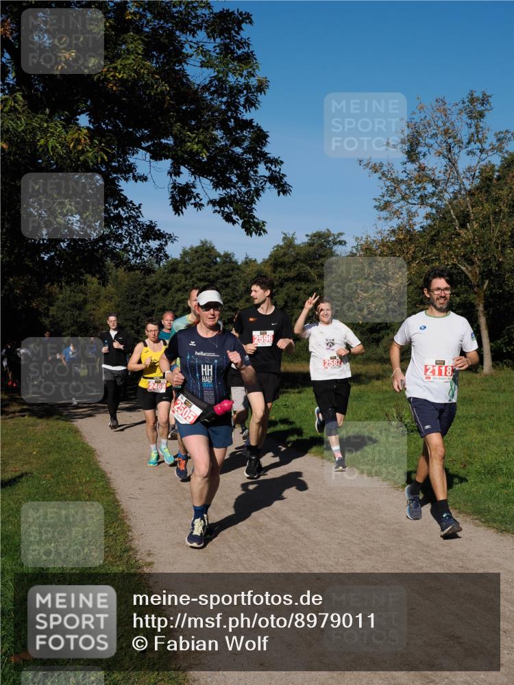 28.09.2025 - 33. Volkslauf durch das schöne Alstertal Fabian Wolf http://msf.ph/oto/8979011 28.09.2025 10:25:33 Laufen 2469, 2582, 2118, 2505 meine-sportfotos.de