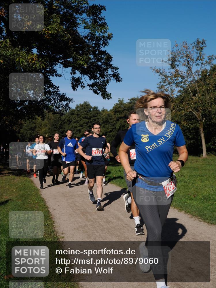 28.09.2025 - 33. Volkslauf durch das schöne Alstertal Fabian Wolf http://msf.ph/oto/8979060 28.09.2025 10:25:40 Laufen 2129, 260 meine-sportfotos.de