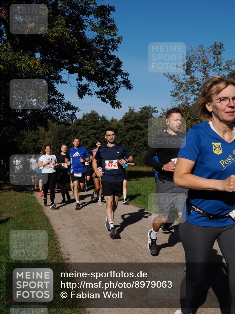 28.09.2025 - 33. Volkslauf durch das schöne Alstertal Fabian Wolf http://msf.ph/oto/8979063 28.09.2025 10:25:40 Laufen 2129 meine-sportfotos.de
