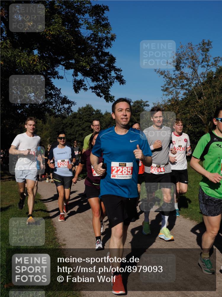 28.09.2025 - 33. Volkslauf durch das schöne Alstertal Fabian Wolf http://msf.ph/oto/8979093 28.09.2025 10:25:44 Laufen 2206, 2285, 2014, 2243 meine-sportfotos.de