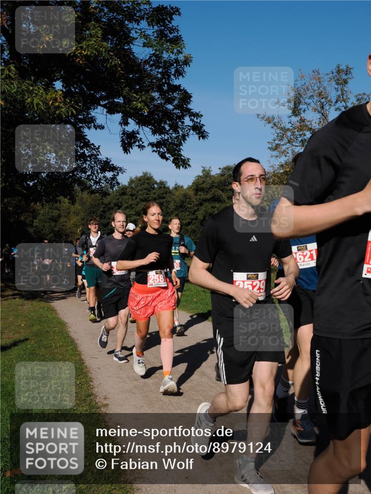 28.09.2025 - 33. Volkslauf durch das schöne Alstertal Fabian Wolf http://msf.ph/oto/8979124 28.09.2025 10:25:52 Laufen 529 meine-sportfotos.de