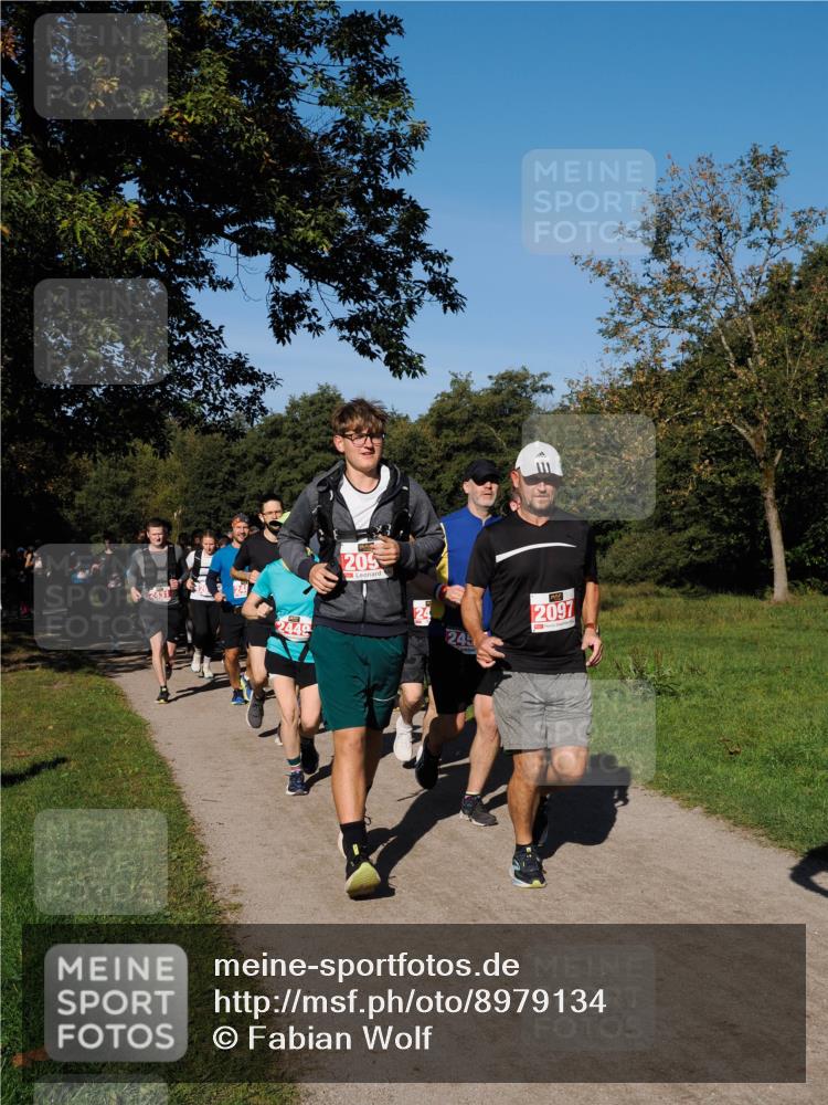 28.09.2025 - 33. Volkslauf durch das schöne Alstertal Fabian Wolf http://msf.ph/oto/8979134 28.09.2025 10:25:54 Laufen 2449, 209, 249, 2097 meine-sportfotos.de