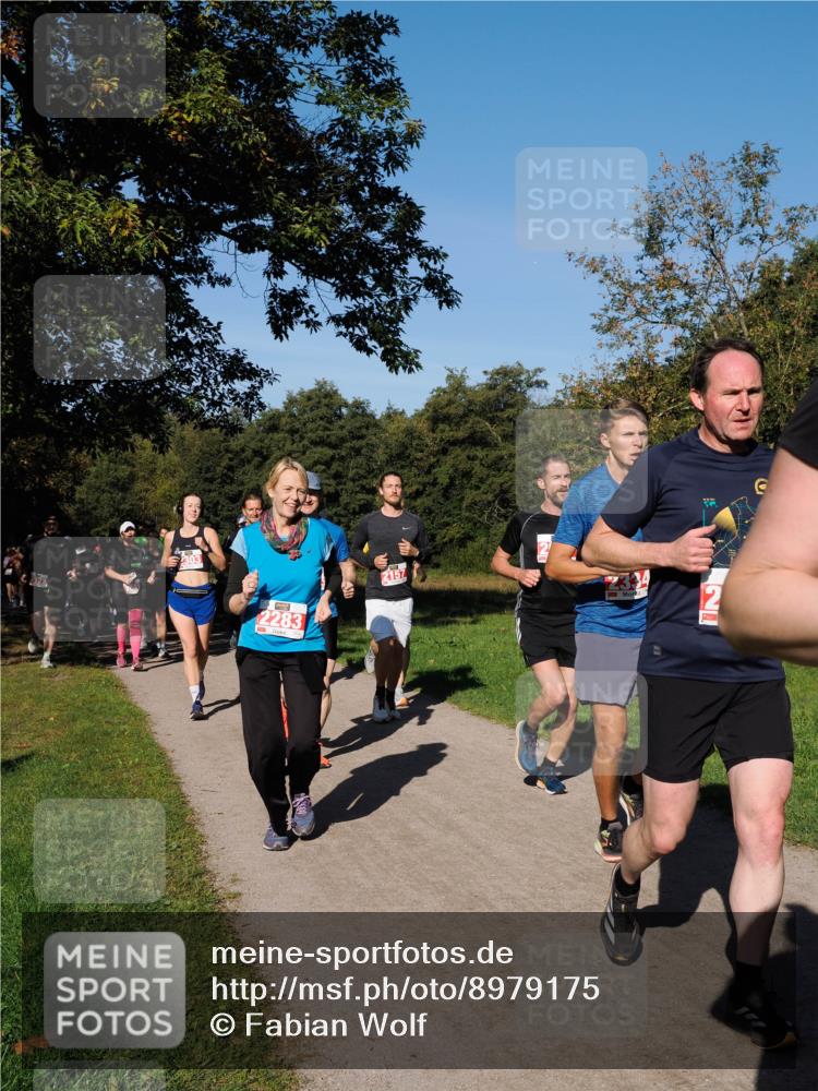 28.09.2025 - 33. Volkslauf durch das schöne Alstertal Fabian Wolf http://msf.ph/oto/8979175 28.09.2025 10:26:01 Laufen 303, 2283, 2157 meine-sportfotos.de