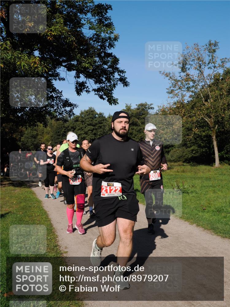 28.09.2025 - 33. Volkslauf durch das schöne Alstertal Fabian Wolf http://msf.ph/oto/8979207 28.09.2025 10:26:05 Laufen 2122, 2081 meine-sportfotos.de