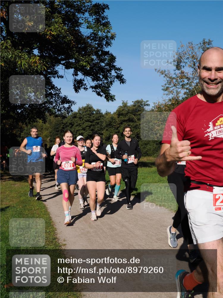 28.09.2025 - 33. Volkslauf durch das schöne Alstertal Fabian Wolf http://msf.ph/oto/8979260 28.09.2025 10:26:13 Laufen 2335, 2401, 2 meine-sportfotos.de