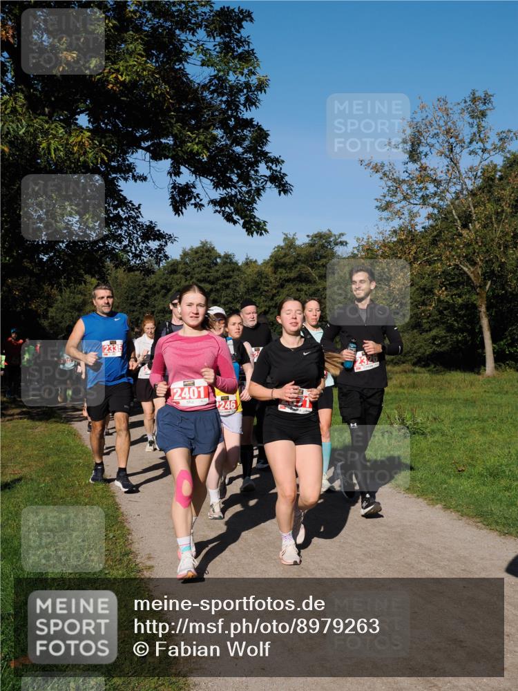 28.09.2025 - 33. Volkslauf durch das schöne Alstertal Fabian Wolf http://msf.ph/oto/8979263 28.09.2025 10:26:13 Laufen 2401, 246 meine-sportfotos.de
