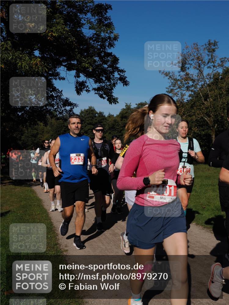 28.09.2025 - 33. Volkslauf durch das schöne Alstertal Fabian Wolf http://msf.ph/oto/8979270 28.09.2025 10:26:14 Laufen 2335, 2245, 2401 meine-sportfotos.de