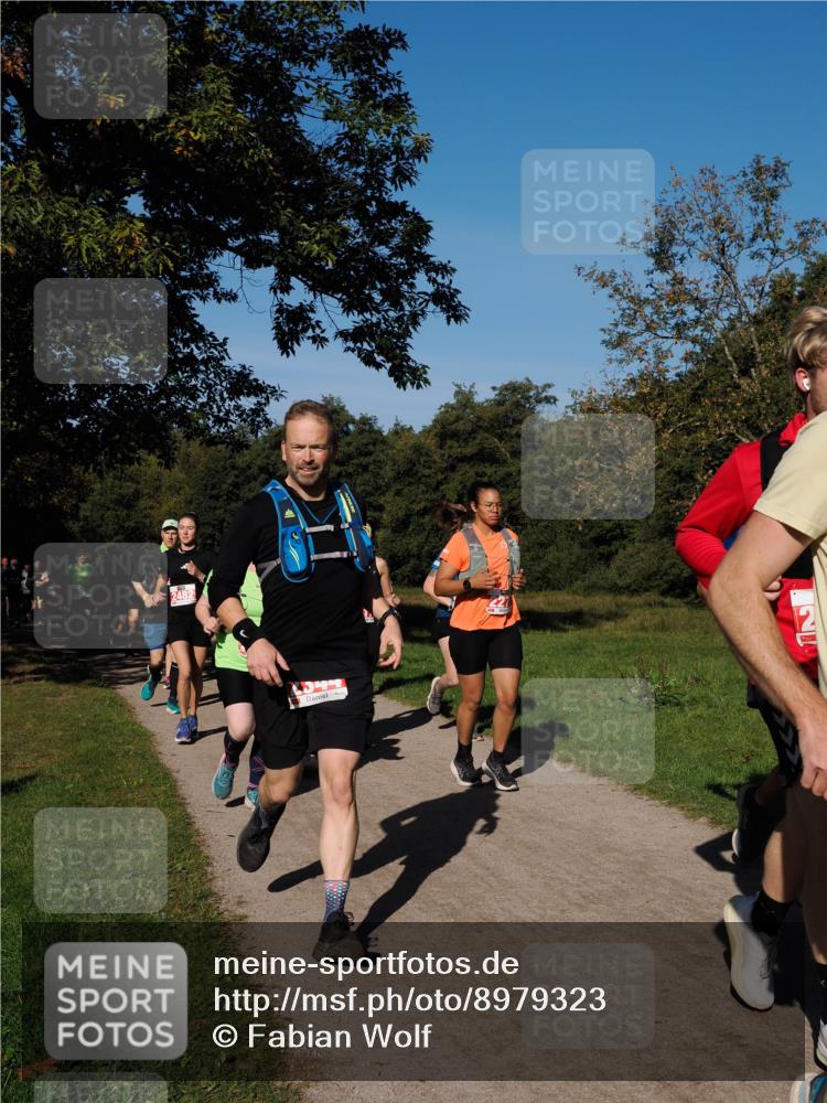 28.09.2025 - 33. Volkslauf durch das schöne Alstertal Fabian Wolf http://msf.ph/oto/8979323 28.09.2025 10:26:25 Laufen 2482, 1 meine-sportfotos.de