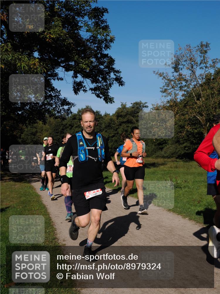 28.09.2025 - 33. Volkslauf durch das schöne Alstertal Fabian Wolf http://msf.ph/oto/8979324 28.09.2025 10:26:25 Laufen 54 meine-sportfotos.de