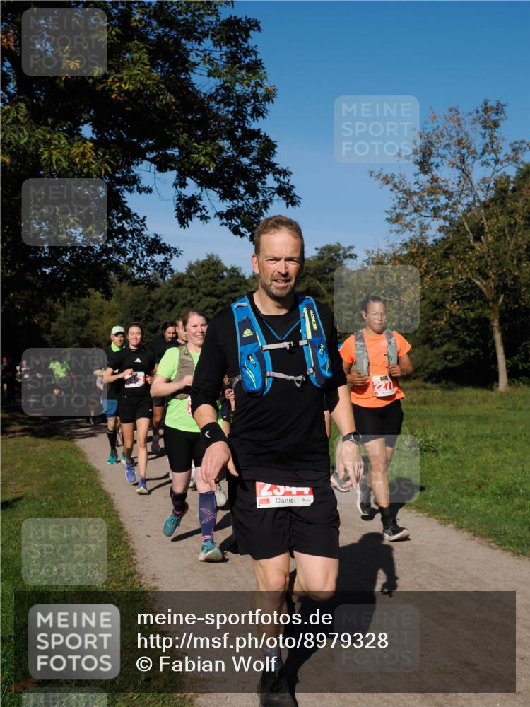 28.09.2025 - 33. Volkslauf durch das schöne Alstertal Fabian Wolf http://msf.ph/oto/8979328 28.09.2025 10:26:26 Laufen 2271 meine-sportfotos.de