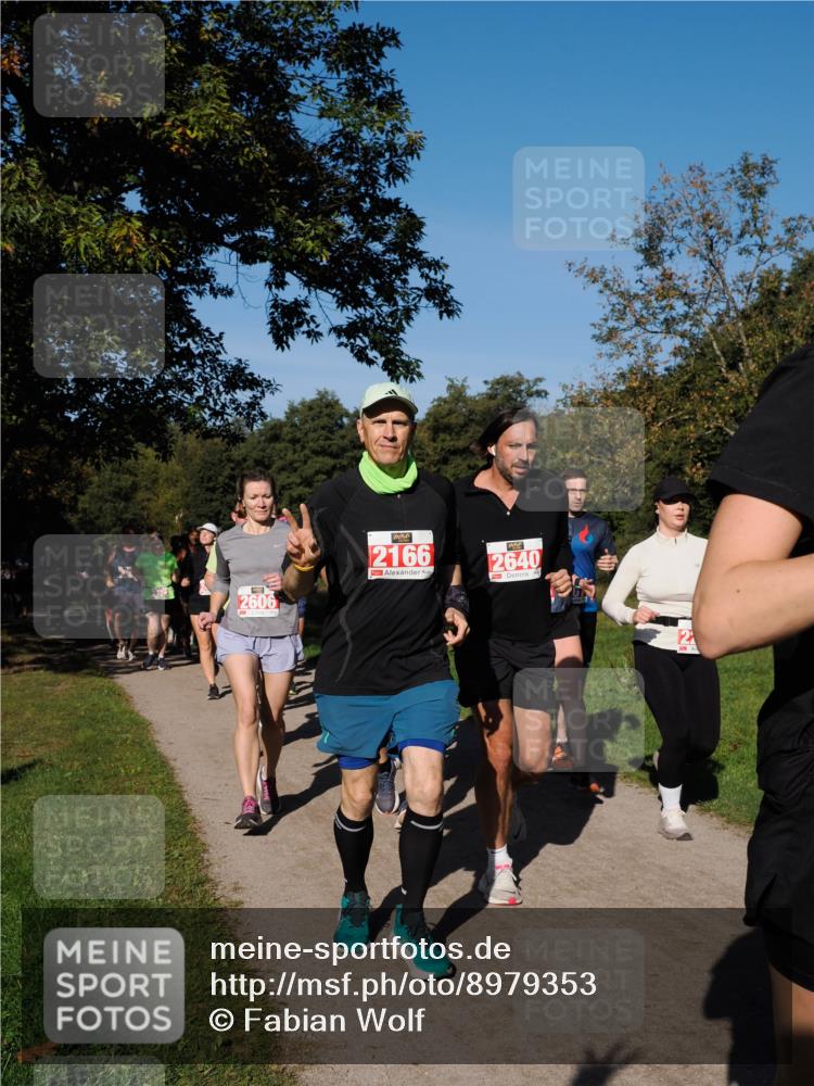 28.09.2025 - 33. Volkslauf durch das schöne Alstertal Fabian Wolf http://msf.ph/oto/8979353 28.09.2025 10:26:29 Laufen 2606, 2166, 2640 meine-sportfotos.de