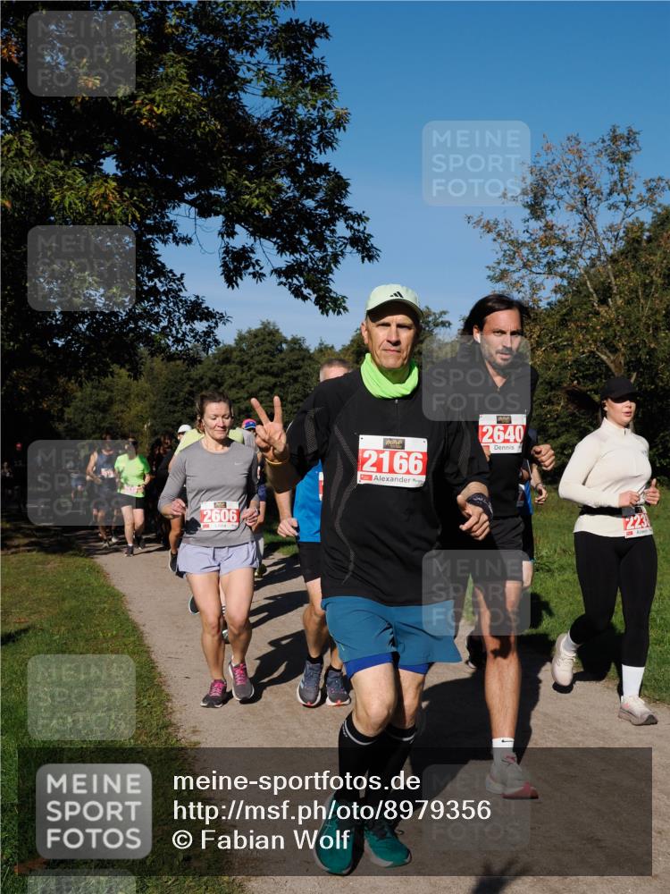 28.09.2025 - 33. Volkslauf durch das schöne Alstertal Fabian Wolf http://msf.ph/oto/8979356 28.09.2025 10:26:29 Laufen 2606, 2166, 2640, 223 meine-sportfotos.de