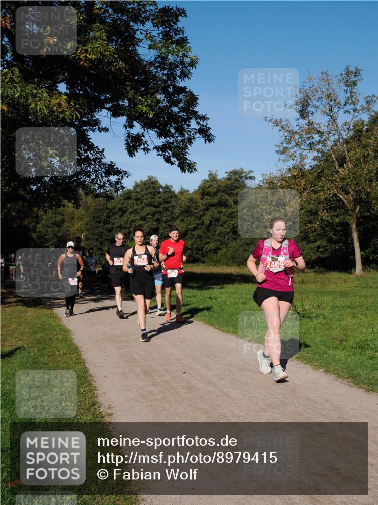 28.09.2025 - 33. Volkslauf durch das schöne Alstertal Fabian Wolf http://msf.ph/oto/8979415 28.09.2025 10:26:43 Laufen 2415, 2554, 2554, 2409, 2584 meine-sportfotos.de