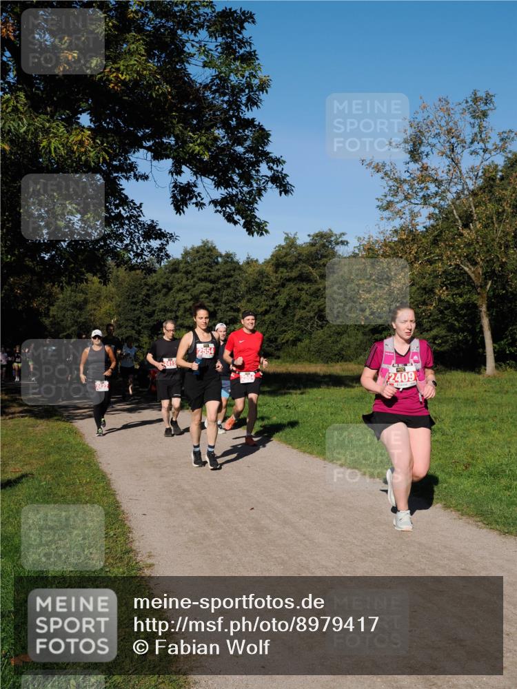 28.09.2025 - 33. Volkslauf durch das schöne Alstertal Fabian Wolf http://msf.ph/oto/8979417 28.09.2025 10:26:43 Laufen 2554, 2584, 2409 meine-sportfotos.de