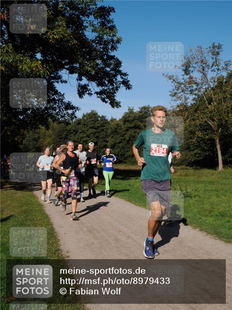 28.09.2025 - 33. Volkslauf durch das schöne Alstertal Fabian Wolf http://msf.ph/oto/8979433 28.09.2025 10:26:49 Laufen 2472, 00, 2194 meine-sportfotos.de